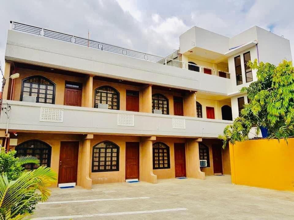 Jprime Apartelle Tuguegarao by Eksteriør bilde